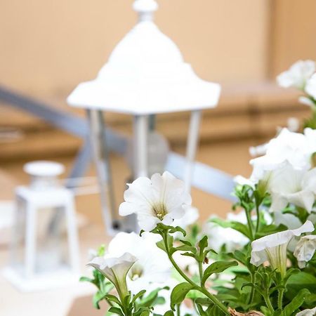 ナポリ Regina Elena Bed & Breakfast エクステリア 写真