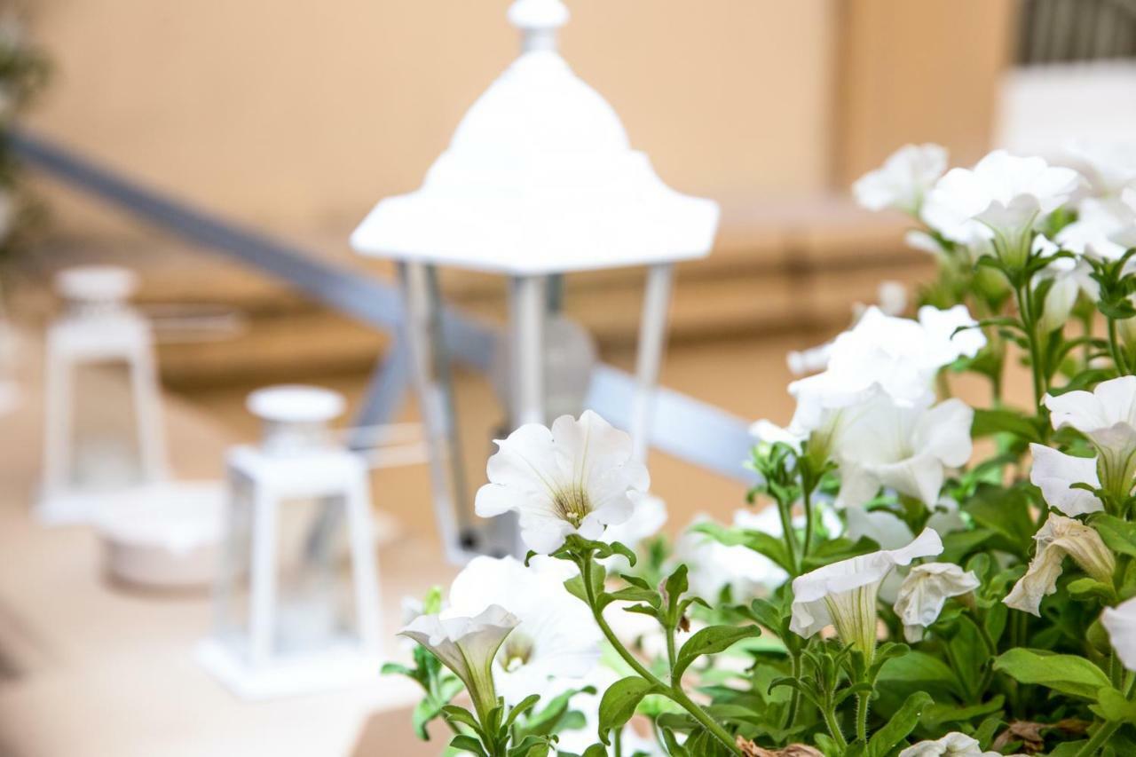 ナポリ Regina Elena Bed & Breakfast エクステリア 写真