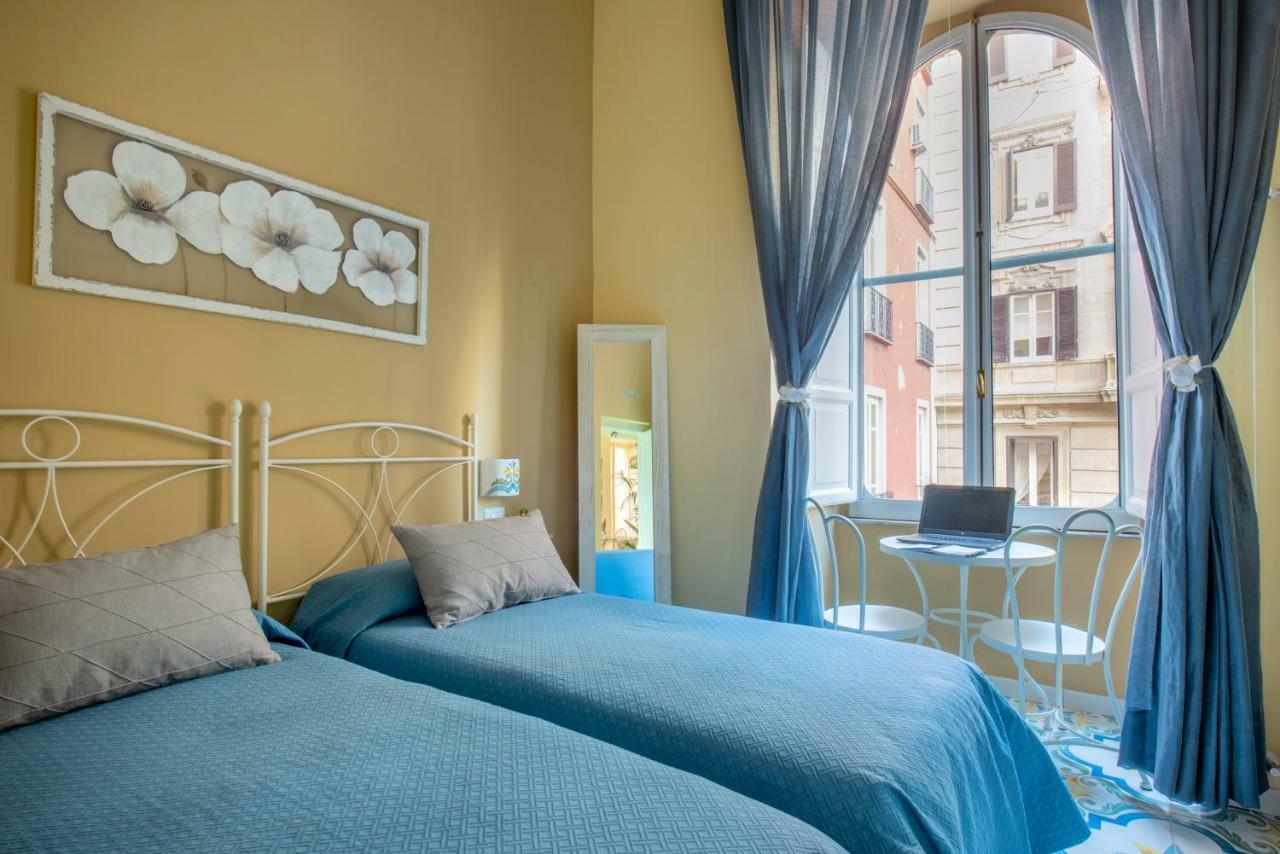 ナポリ Regina Elena Bed & Breakfast エクステリア 写真